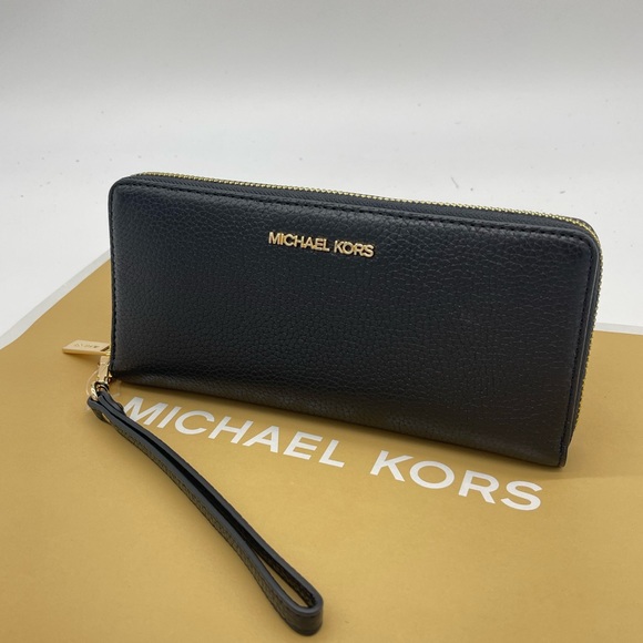 Michael Kors Large Large Continental Wallet Wristlet Black - Picture 1 of 8